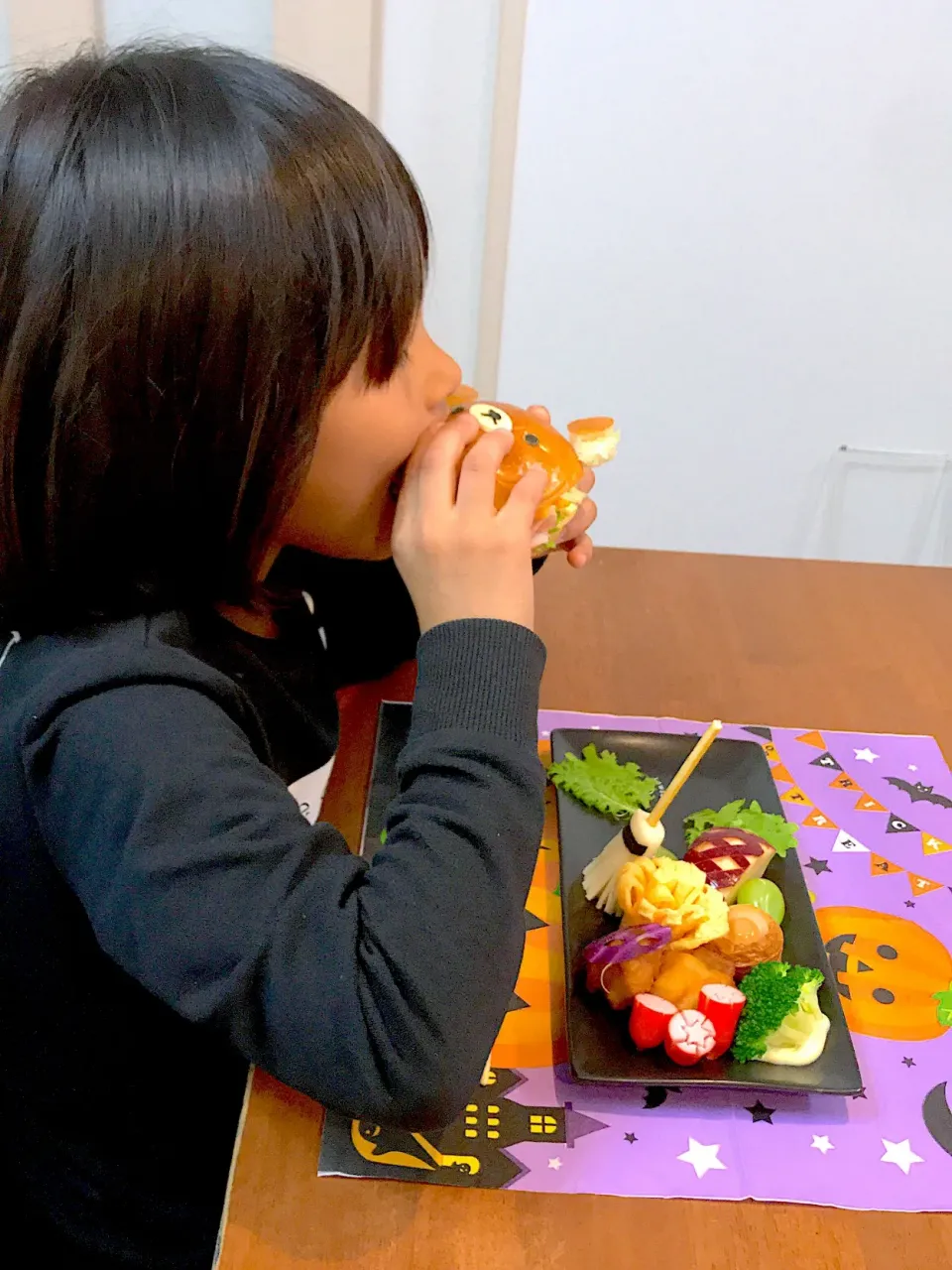 孫っち食す  ハロウィンプレート|アパッチさん