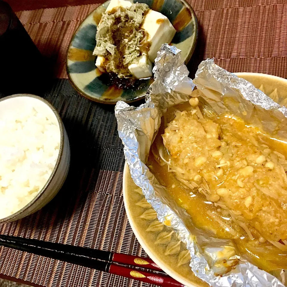 鮭とエノキの味噌ホイル焼き
とろろ昆布ポン酢の冷奴|たまさん