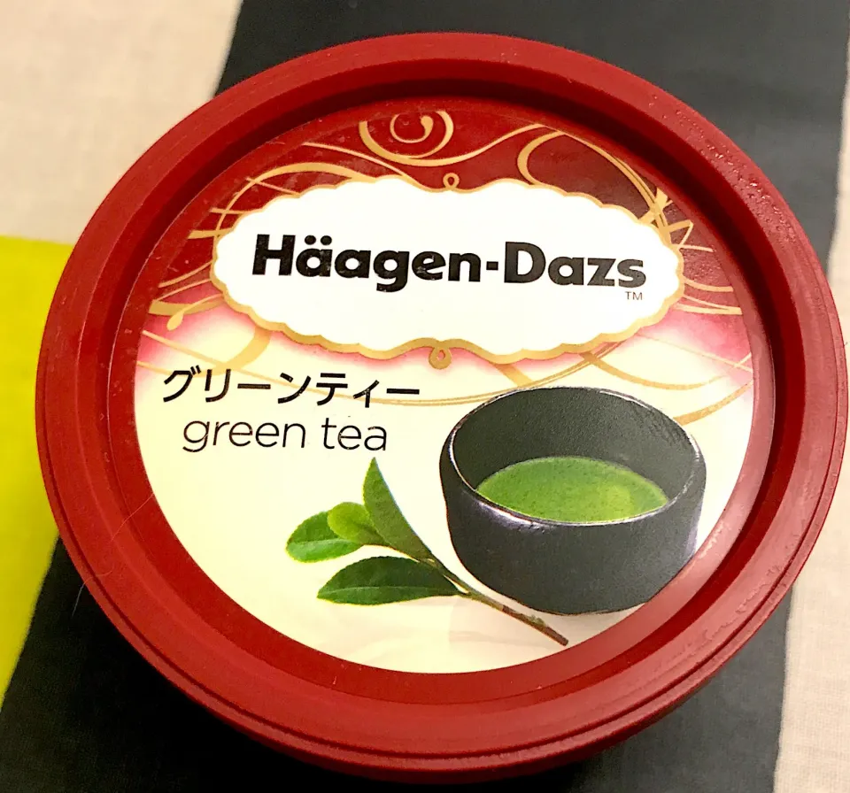 久しぶりに食後のデザートなんぞ食べてみる🍵ソフも良いけど、抹茶アイスも捨てがたいですわ👏|にゃあ（芸名）さん