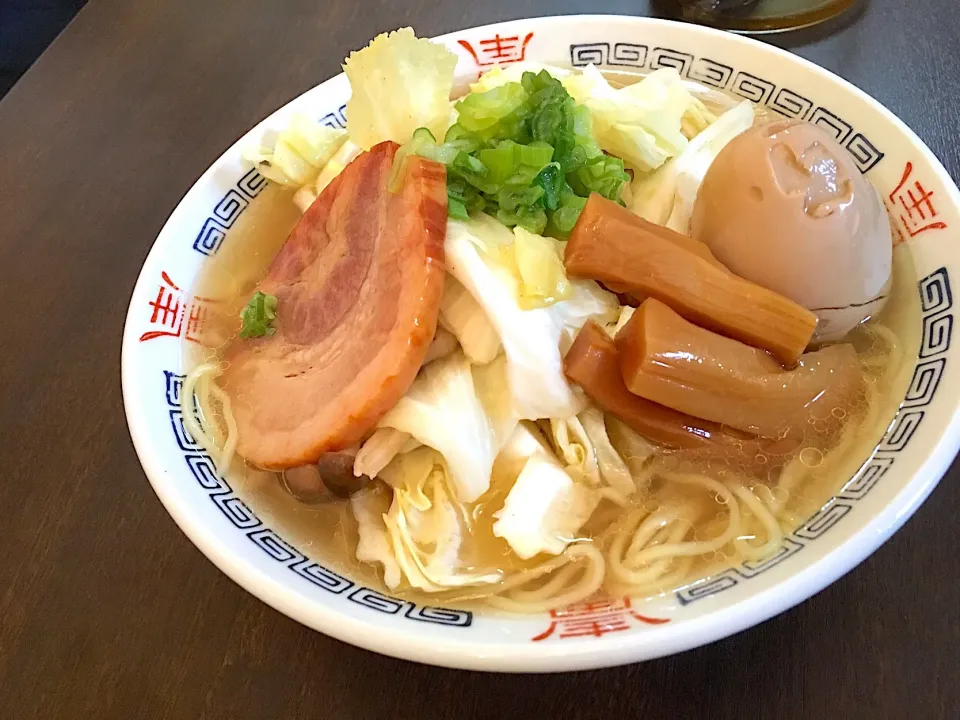 即席ラーメン
行列のできるラーメン   函館|NAKATAさん