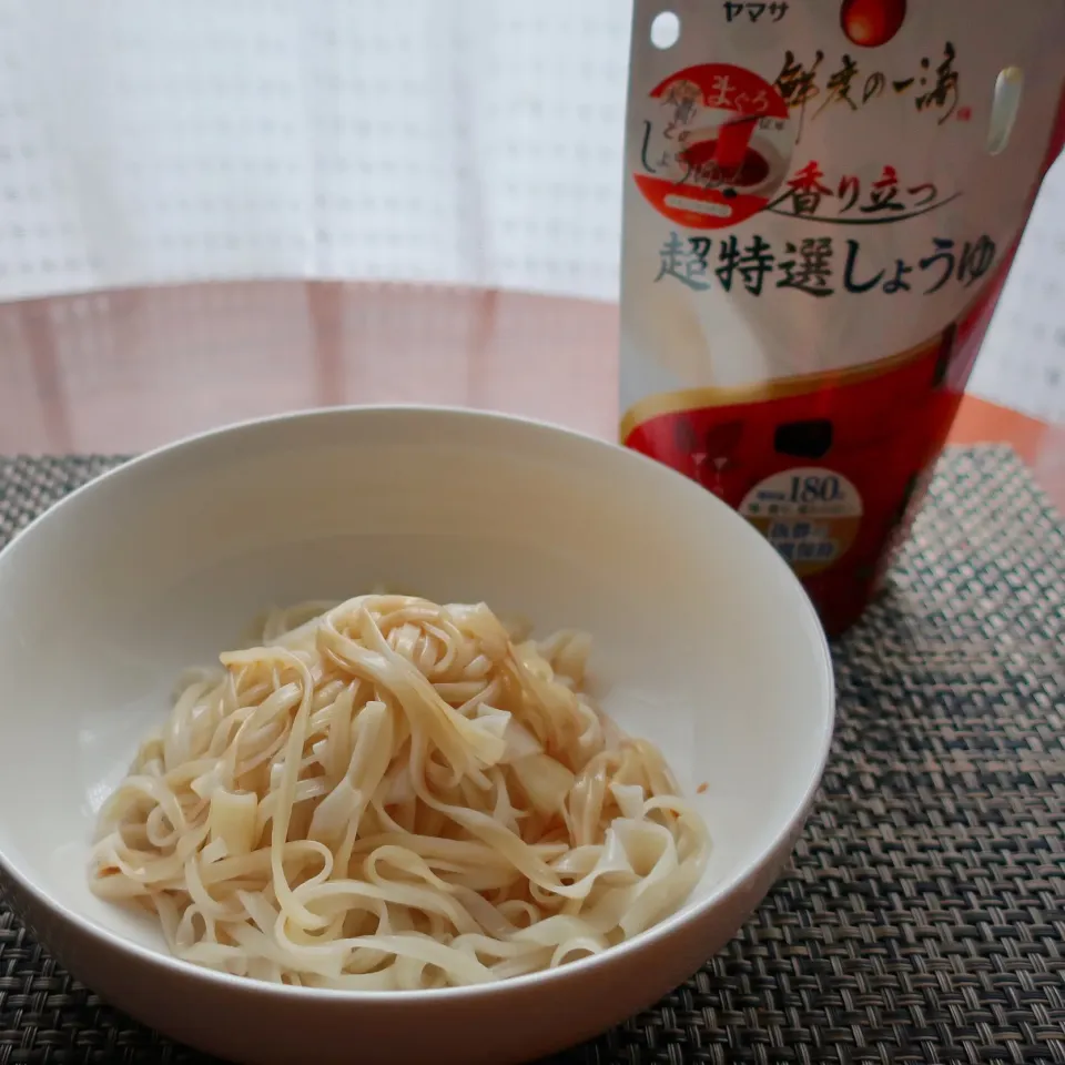 稲庭うどん 生醤油うどん  #昼ごはん  #単身赴任飯|Koichi GOGOさん