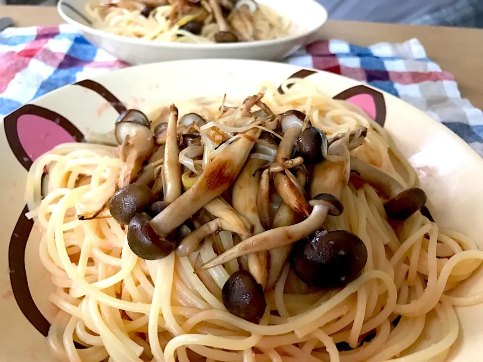 きのこと白髪ねぎのバター醤油たらこパスタ🍝|なちゃんさん