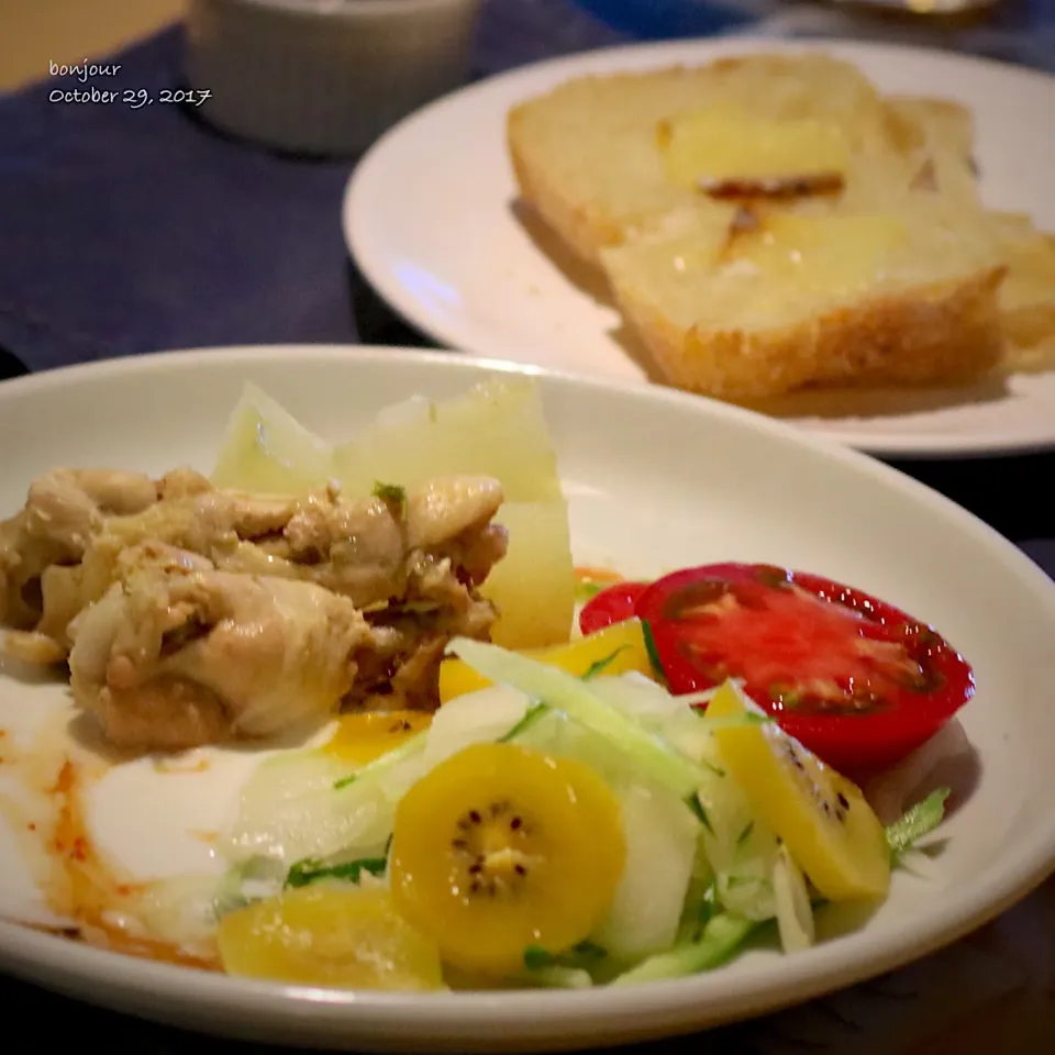 チキンとキウイのグリーンサラダ🥗ヨーグルトソース🍴|yasuko murakamiさん