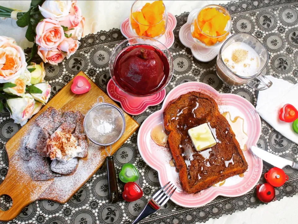 息子の大好きなチョコレートと食パンでチョコレートのフレンチトースト！
ネスプレッソのカプチーノと合わせて久しぶりにスウィートな朝食にしました！
雨続きで肌寒い秋にも負けないアクティブな1日にしたいです！（＾Ｏ＾）|スモーブロー Sさん