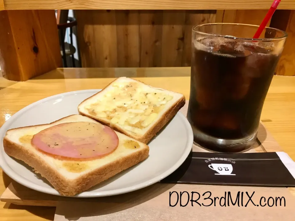 カフェOB 大宮西口店 アイスコーヒー とハムチーズトースト|ddr3rdmixさん