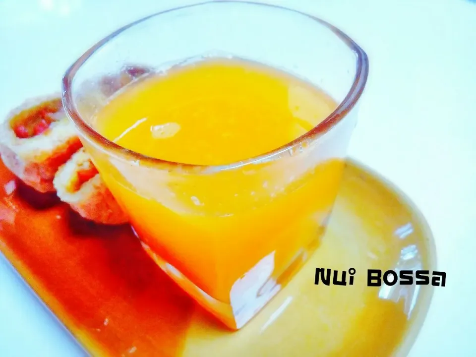 "Orange Juice"🍊🍊|nuibossa fb.Nui Bossaさん