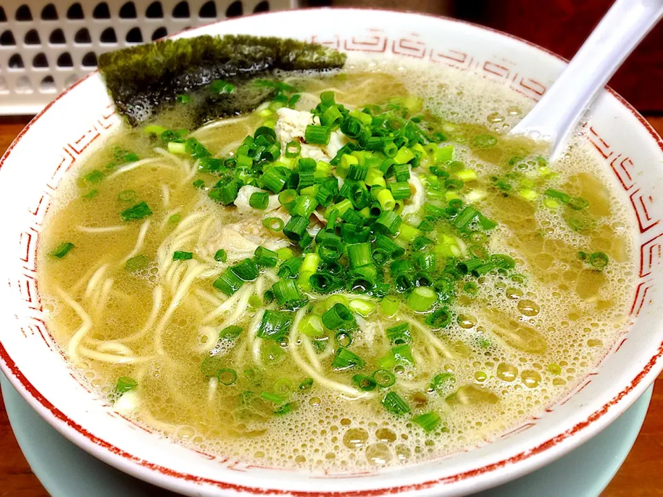 とんこつラーメン🍜|きゃずさん