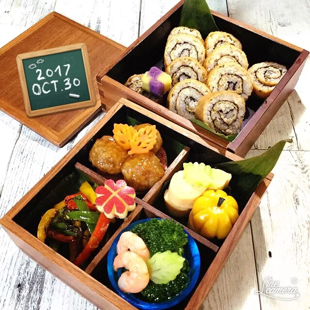 月曜日のお弁当🌸
・ くるくるいなり寿司、マンナンもち麦
・ ふわふわ肉団子甘酢あん
・ ひょうたんのだし巻き玉子
・ ブロッコリーのえび塩あんかけ
・ カラフルピーマンの塩昆布きんぴら
・ モチモチかぼちゃ団子🎃
・ にんじんとブロッコリー茎の葉っぱ風
・ 2色さつまいも市松スイートポテト|Mayumi Konishiさん