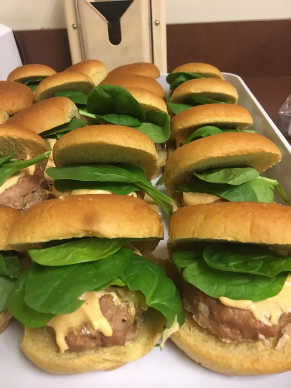 Turkey burger sliders with pumpkin-siracha aioli. #fallflavors|emilyDeSantoさん