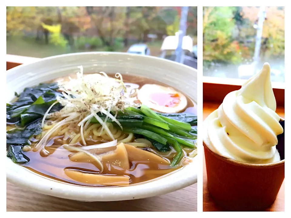 Snapdishの料理写真:温泉で300円ラーメンとソフトクリーム🍜🍦|Perritoさん