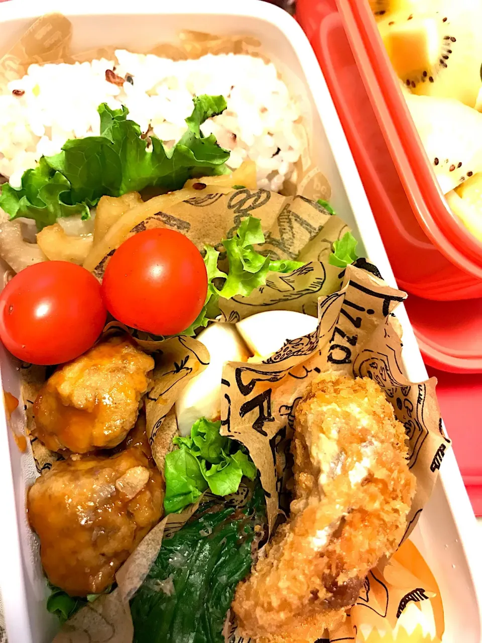 Snapdishの料理写真:女子高校生用 サーモンフライ弁当|riorieさん