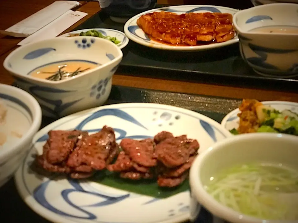 念願のねぎし🐂 美味しすぎる…|女神さん