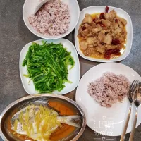 Snapdishの料理写真:Fermented Bean Curd Pork Belly + 
Green Dragon Vegetables + 
Steam White Pomfret + Mix Grain Rice 
 #elizhomecook #cookingtherapy #cookingdiary #homecook #Chine|Esther Eliz Limさん