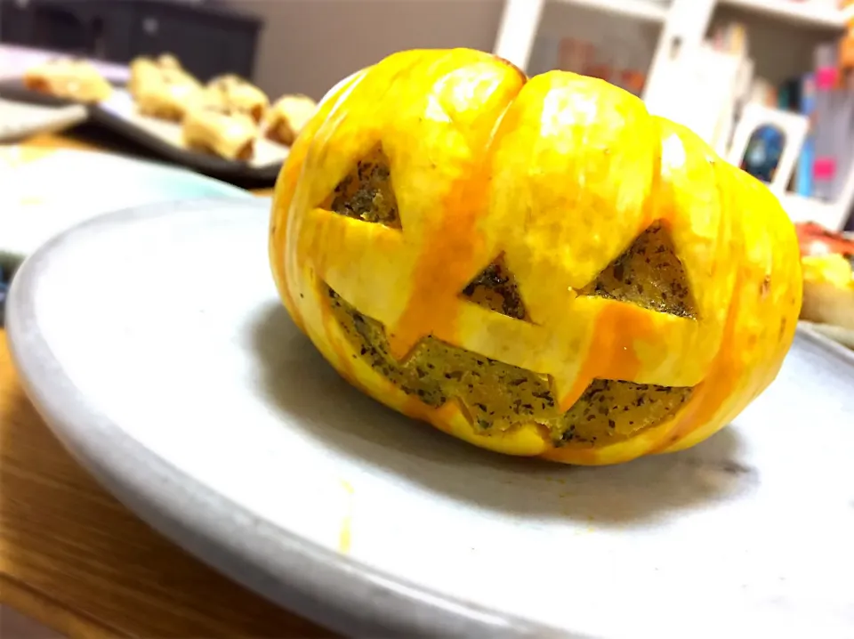 ハロウィンかぼちゃのチキントマト詰め|あやさん