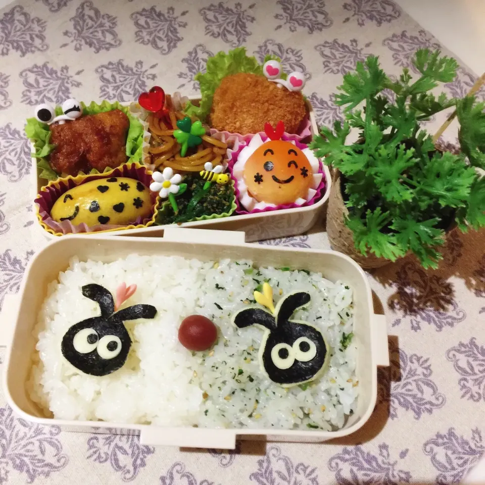 Snapdishの料理写真:11/1❤︎今日から11月…娘のお弁当❤︎うさぎさん🐰
#お弁当 #お昼ごはん #娘弁当 #ランチ #日の丸|Makinsさん