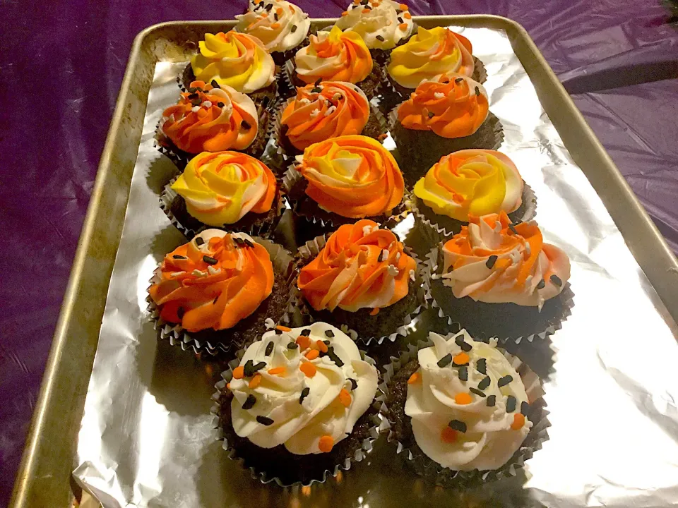 Halloween cupcake|John Baker Greskiewiczさん