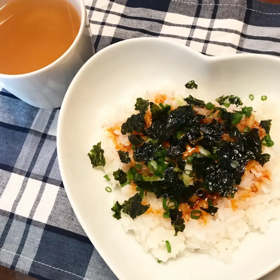 韓国風温玉丼♡玉ねぎのお味噌汁♡|まゆかさん