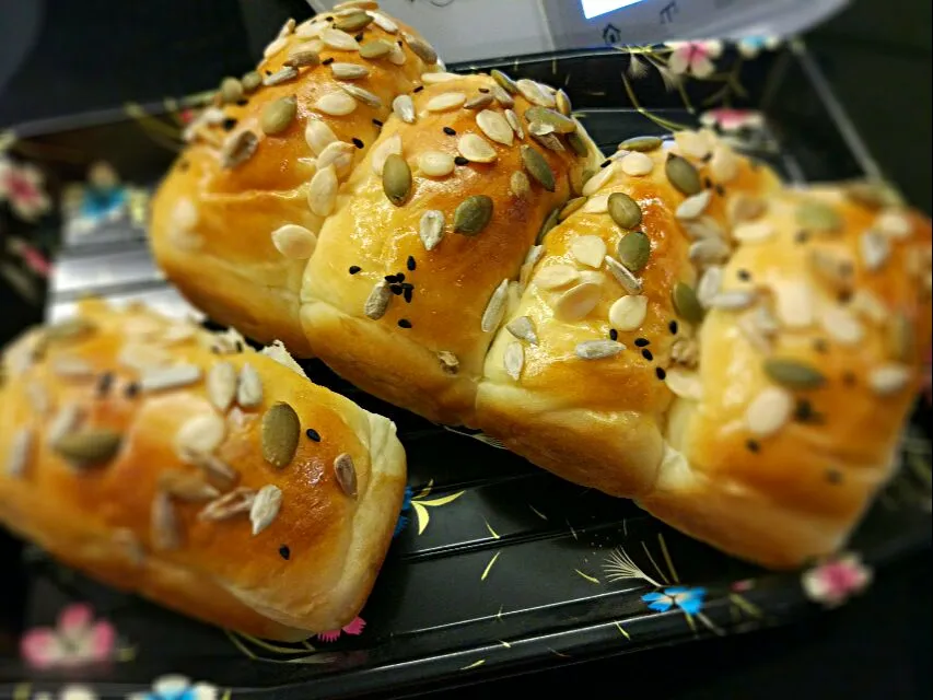 Thermomix mixed grain bun|Ee Shanさん