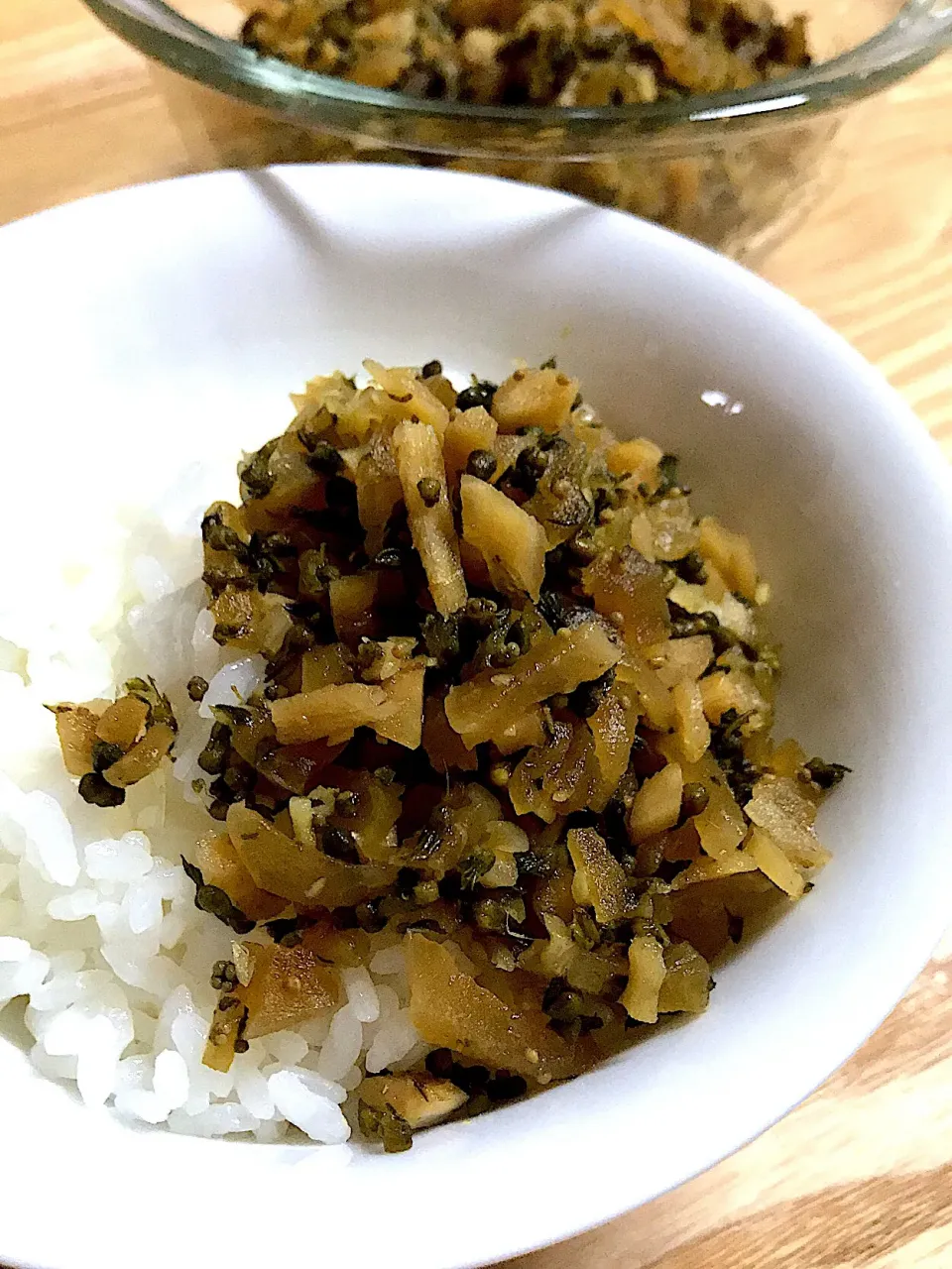 アッチさんの料理 ご飯のお供 紫蘇の実と漬け物Mix💚美味し〜❣️|あまねこ🌿さん