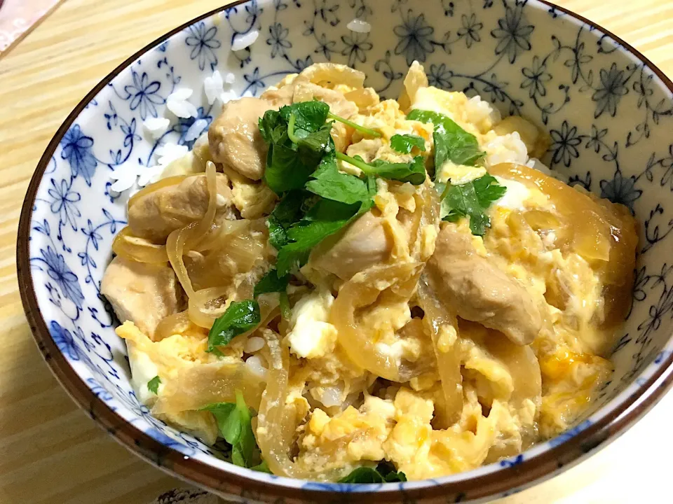 親子丼😋|くっきいさん