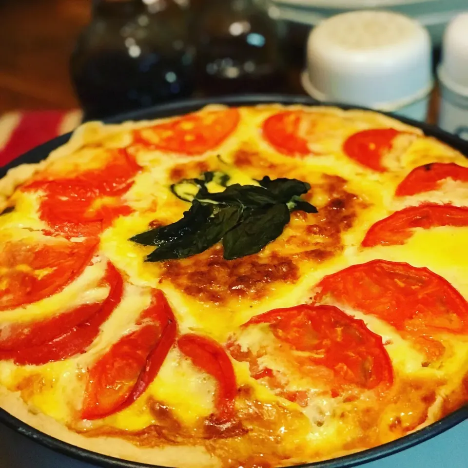 #homemadefood #vegetarianrecipes  Diced Pumpkin, Potato, Onions,Sliced Leeks, Cheese, Eggs,Milk , Freshly Made Pastry, #chefemanuel  Homemade Quiche and it’s ta|Emanuel Hayashiさん