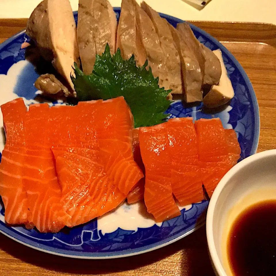 サーモンとサラダチキン(◍•ڡ•◍)❤|いつみさん