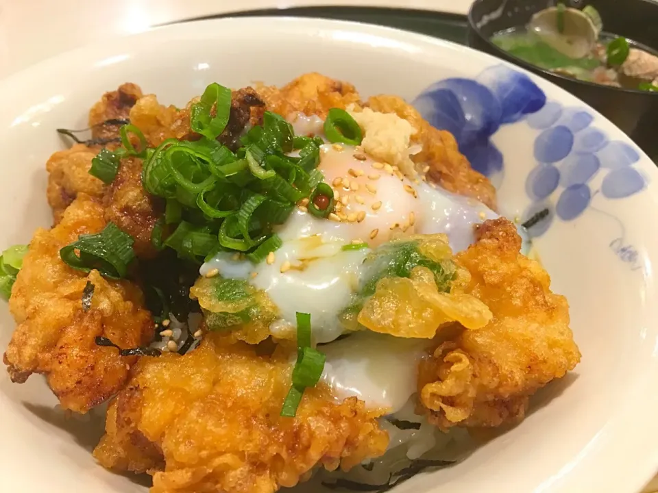 Snapdishの料理写真:#2017あまくさ丼丼フェア  16杯目
#レストランハニー 「天草大王の鶏天丼」
#あまくさ丼丼フェア|神力屋 火酒さん