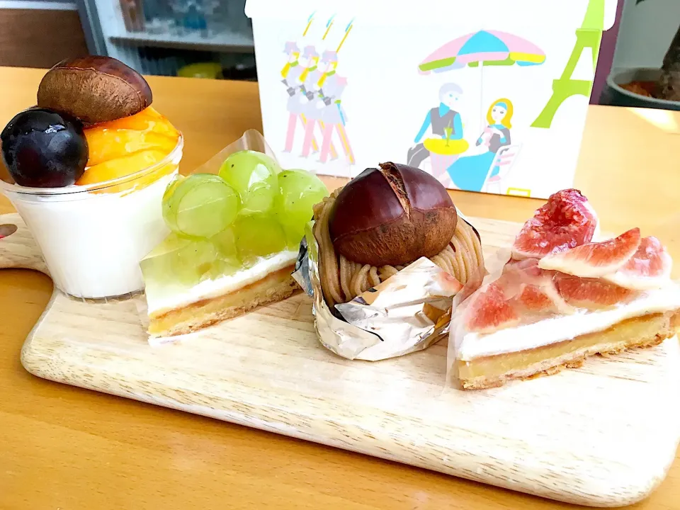 Snapdishの料理写真:秋の近江屋まつり〜🍰🌰🍐🍇|leeさん