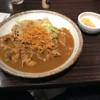 Snapdishの料理写真:揚げそば入ちゃんぽんカレーらいす|堀河 史麿さん