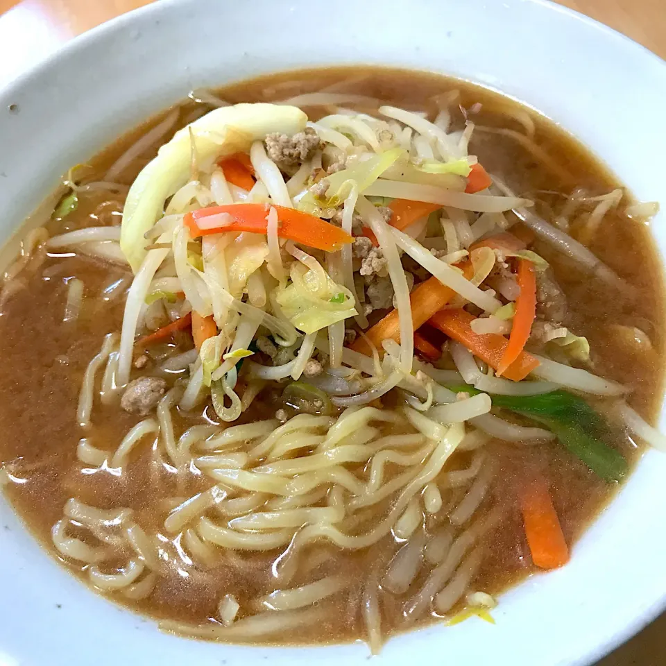 Snapdishの料理写真:喜多方ラーメン 味噌味
#喜多方ラーメン #味噌ラーメン|たまこっこさん