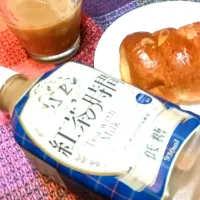 Snapdishの料理写真:紅茶の時間　Tea with Milk 低糖

 #紅茶の時間|KOo yamazakiさん