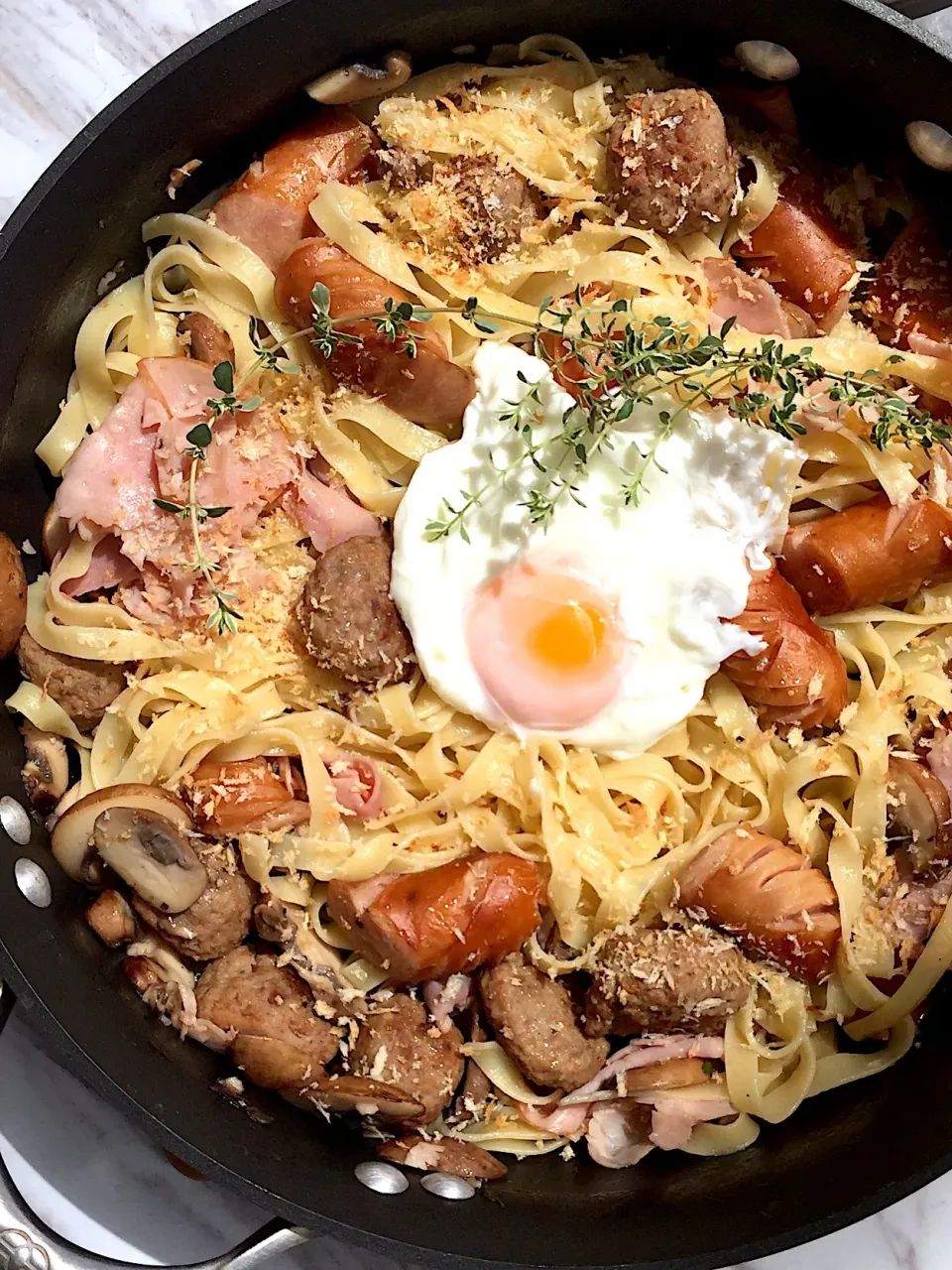 Sausage, meatball, ham and mushroom breakfast pasta|12Dragonさん