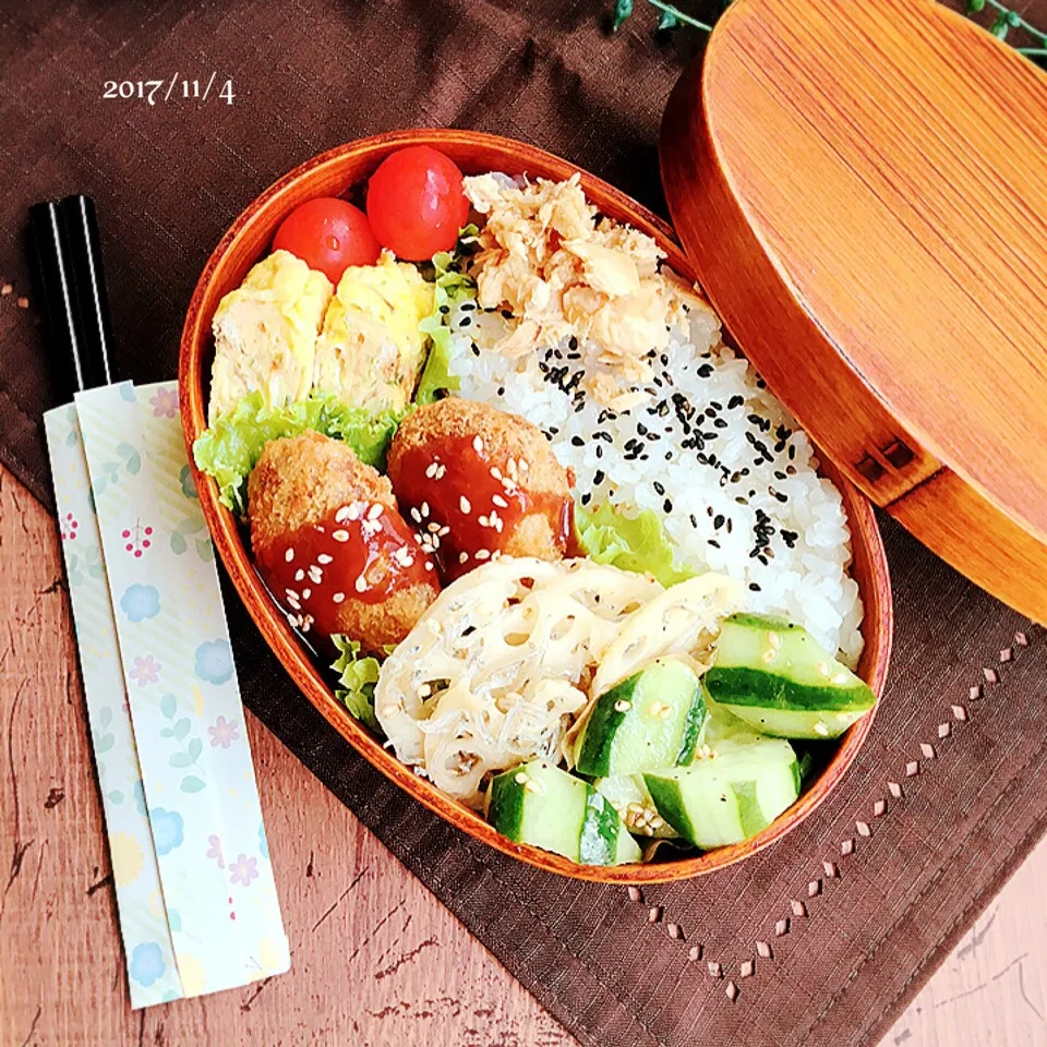 Snapdishの料理写真:✴︎旦那さんの豚メンチカツ弁当|津久井 美知子(chiko)さん