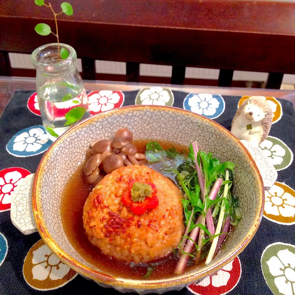 Snapdishの料理写真:ミツカン焼きあごだし鍋つゆの〆で、焼きおにぎりお茶漬け😊|naonaomimichanさん