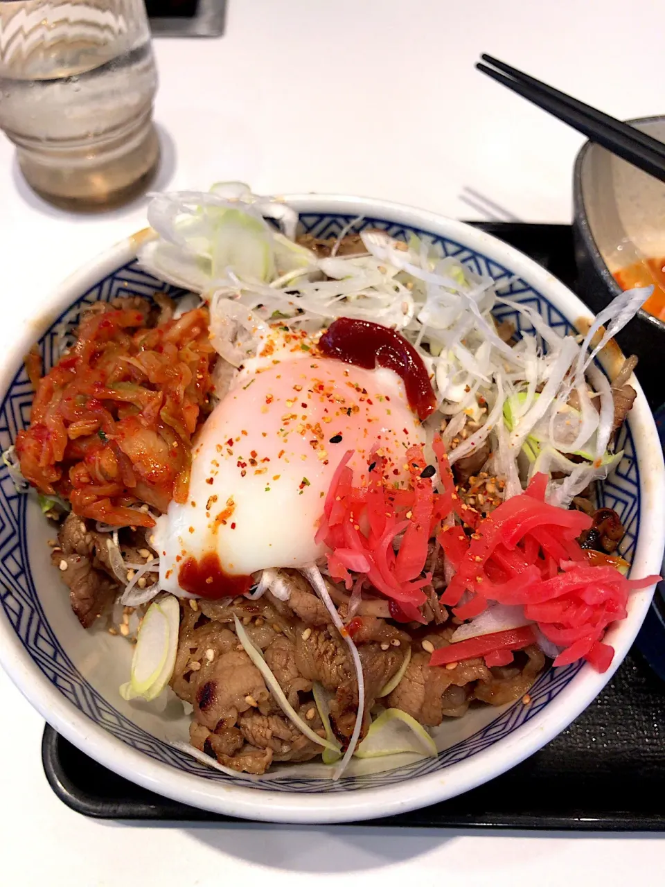 牛カルビ丼スペシャル🍚🥓|るみおんさん
