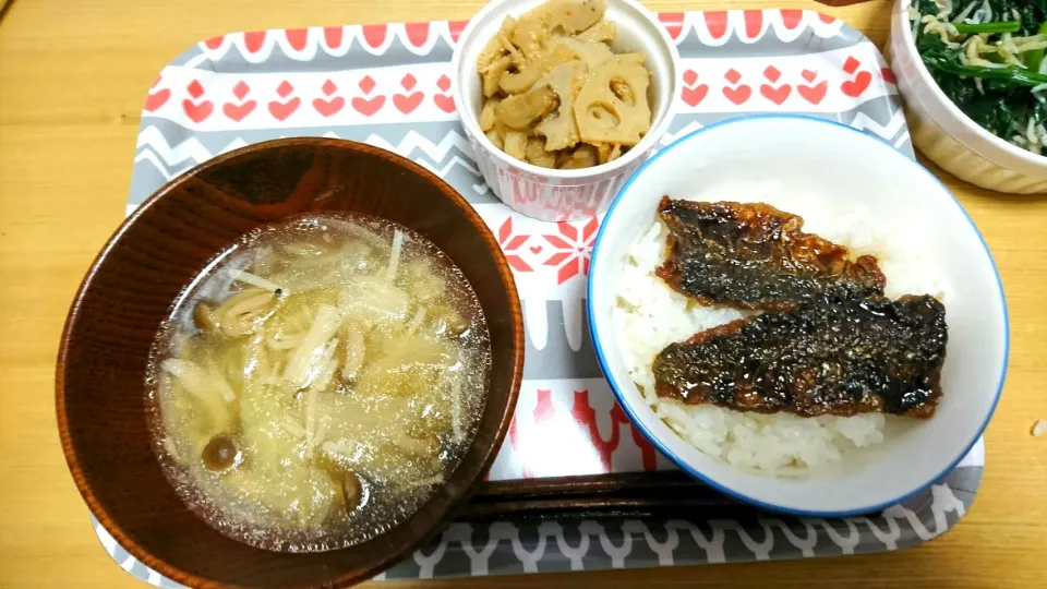 サンマの蒲焼き丼|Yasuyoさん