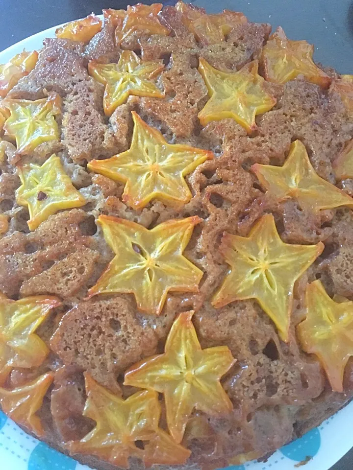 Star fruit upside down cake|Leensey Benavidesさん