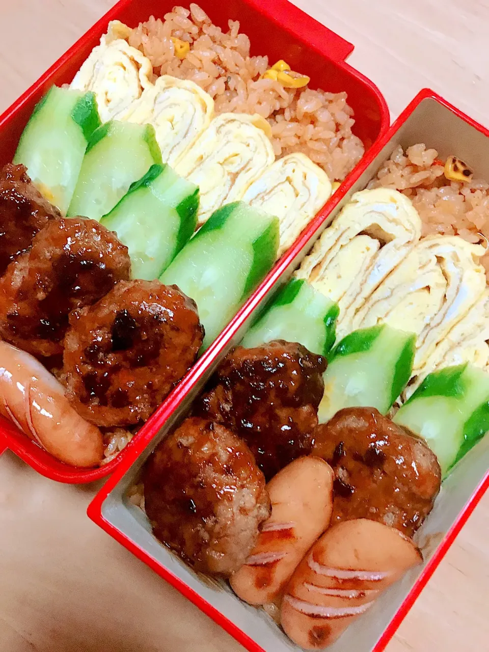 JKとJCのチキンライスとハンバーグ弁当|mamacatさん