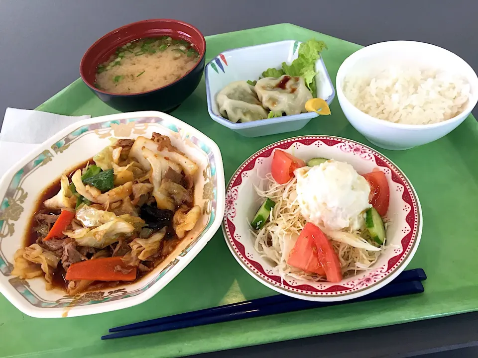 回鍋牛肉、海老ニラまんじゅう、ポテトサラダ|Tadahiko Watanabeさん