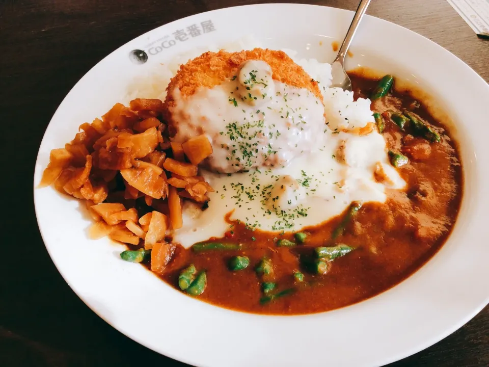 Snapdishの料理写真:CoCo壱番屋さんの地域限定シリーズ
関東はこれだ〜😋「THE北海道カレー🍛」|アライさんさん