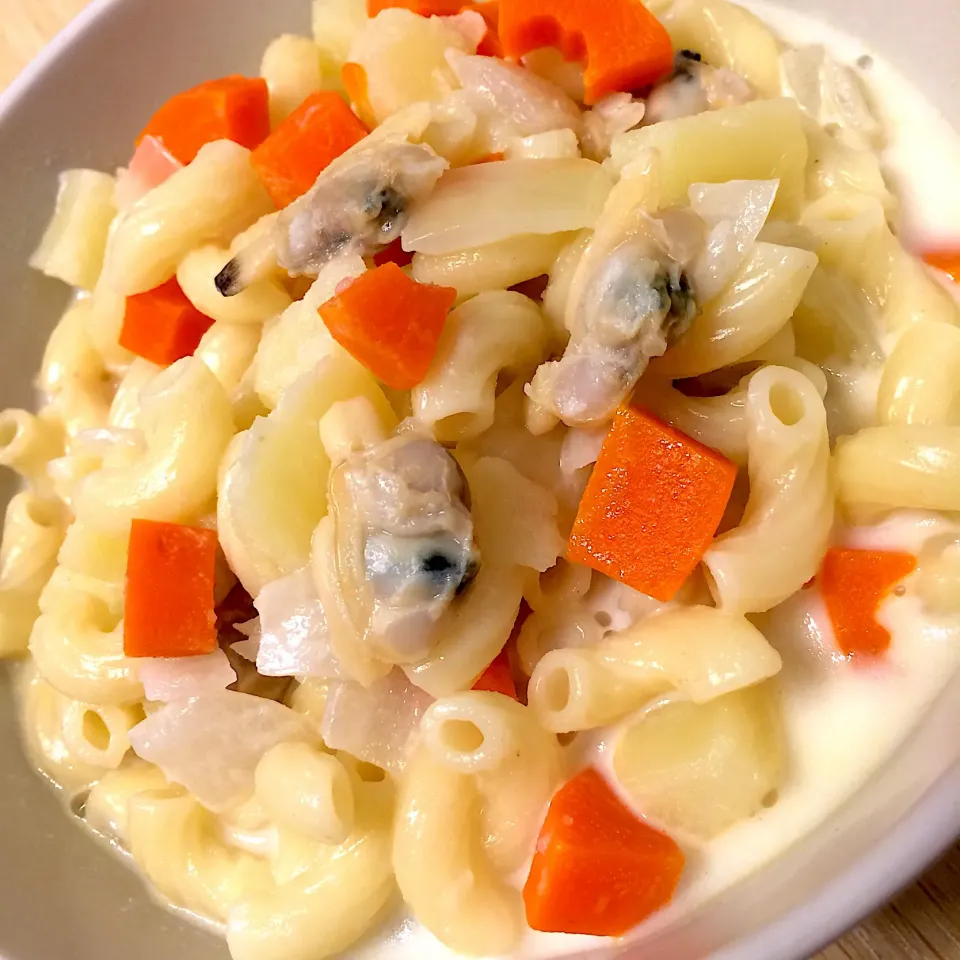 Macaroni in Clam Chowder Soup 🐚🥔🥕😃|Doris Wong 🐰さん