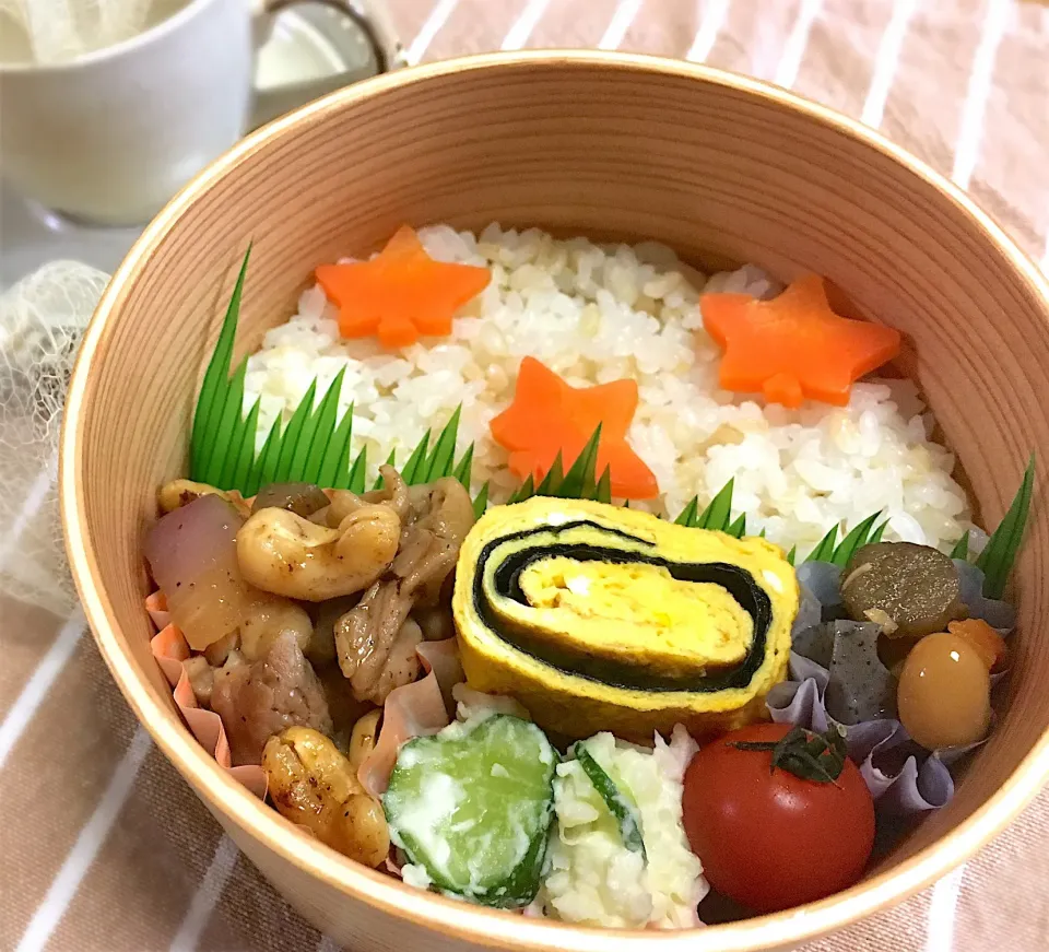 今日のお弁当#わっぱ弁当#鶏肉のカシューナッツ炒め#のり卵焼き#ポテトサラダ|Tsugumiさん