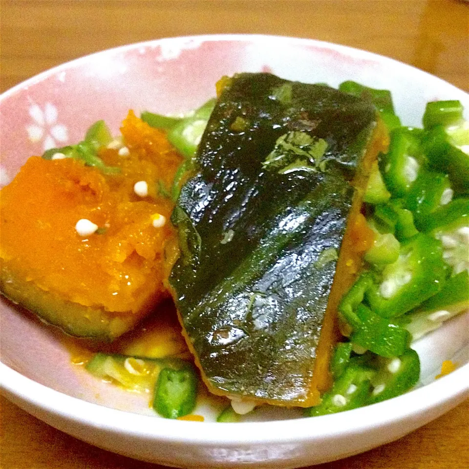 かぼちゃの煮物🎃お星様オクラもね✨|まいりさん