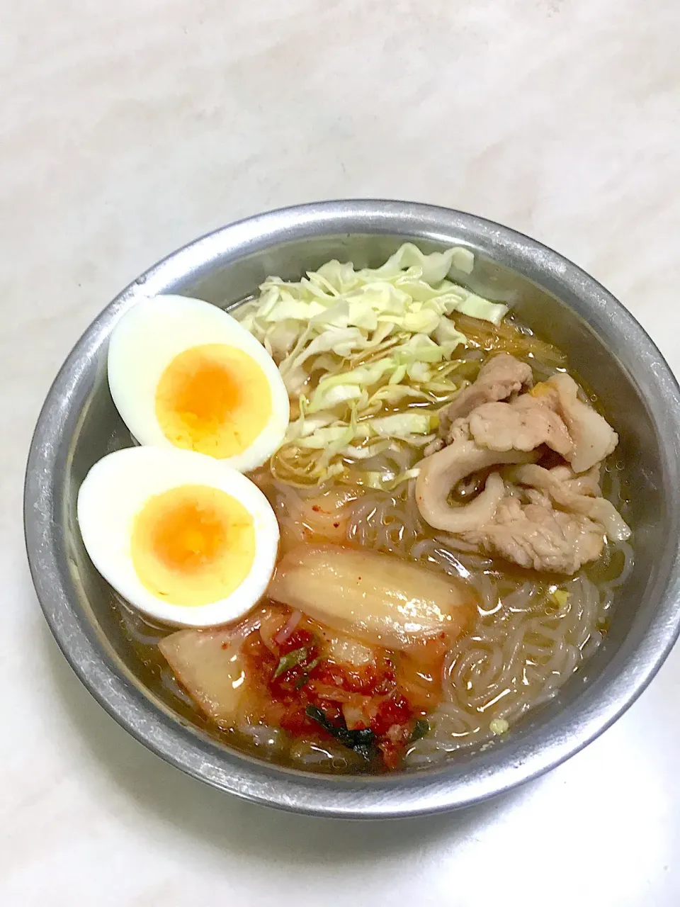 Snapdishの料理写真:キムチ鍋 de ヘルシーしらたき冷麺|美味〔みみ〕さん