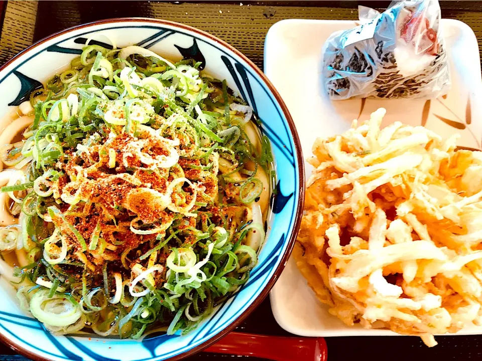 かけうどん&野菜かき揚げ&梅おにぎり|yさん