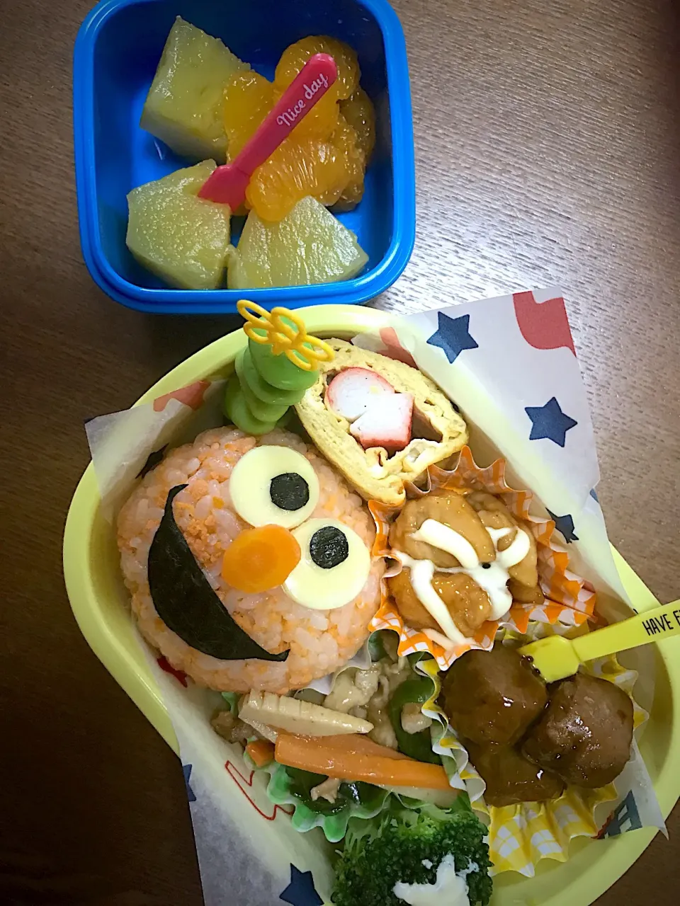 息子弁当

エルモ弁当

☆カニカマ入りたまご焼き
☆ミートボール
☆照り焼きチキン
☆チンジャオロース
☆枝豆|ゆうひなままさん