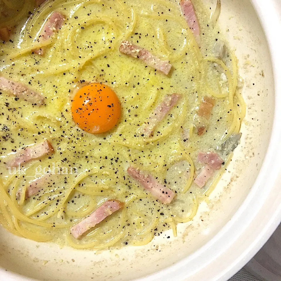 ミツカンごま豆乳鍋つゆde「豚キノコ鍋」→「豆乳カルボナーラ」にチェンジ鍋👩🏼‍🍳🧀🐮|新妻ゆかち飯さん