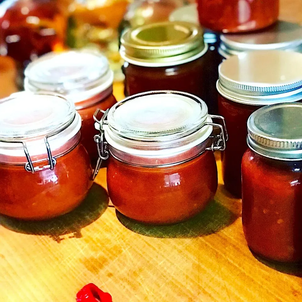 #westindies  #hotpeppersauce #homemade my mother used to marinate hot peppers to make hot sauce I thought I would give it a try well a few tears little it’s hot|Emanuel Hayashiさん