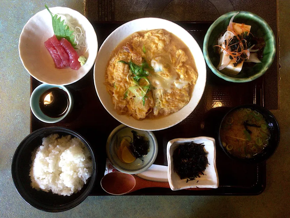 日替り定食(天とじ)|ばーさんさん