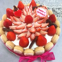 お友達の誕生日に作ったケーキ🎂です|Akemi Suueさん